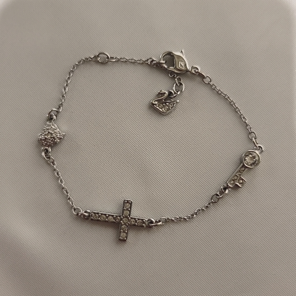 Swarovski Charm Bracelet Beautiful Cross, Key, Heart